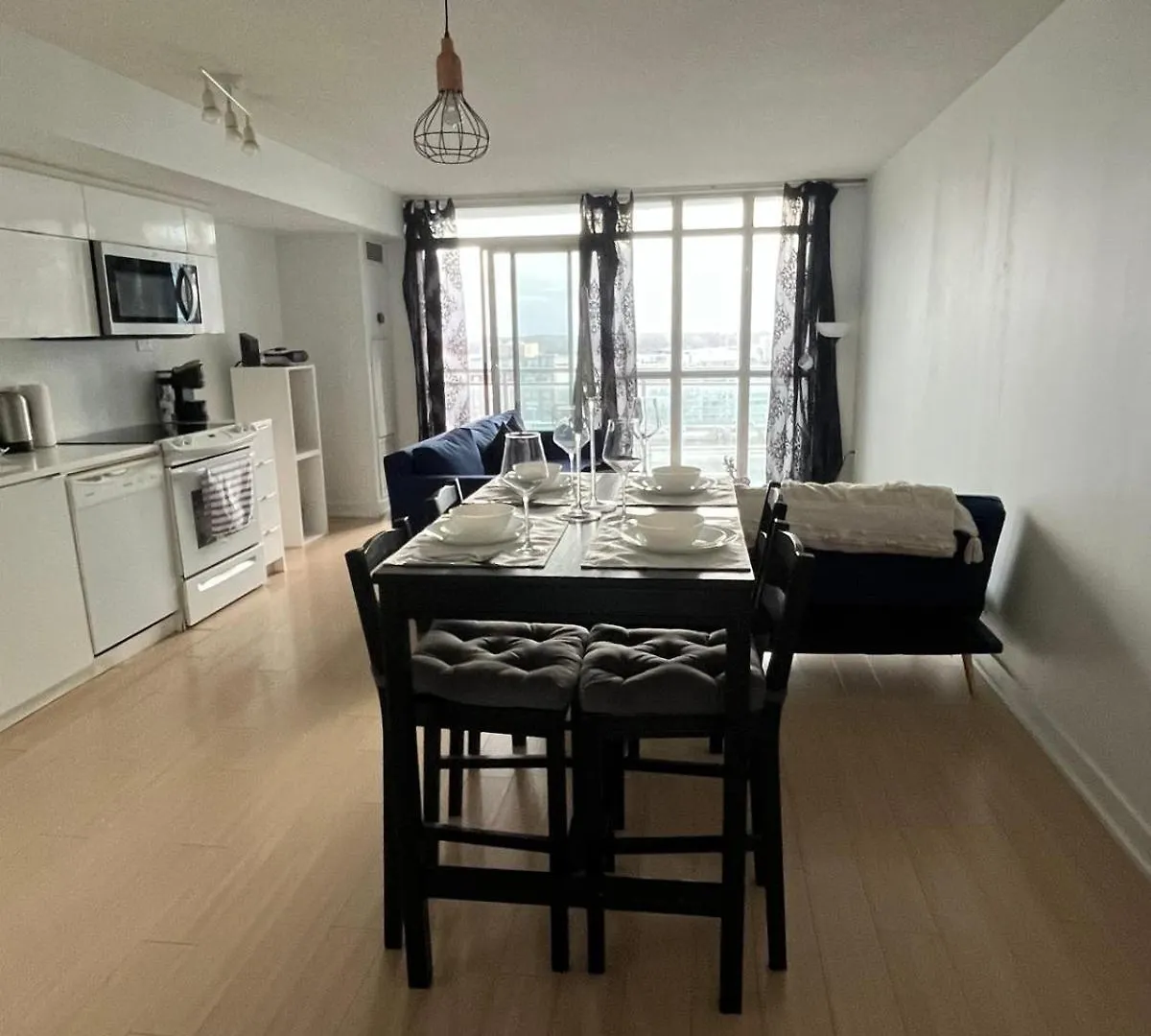 Luxurious Condo With A Lake View Toronto Canadá